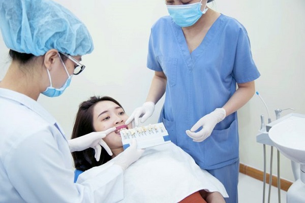 Tẩy trắng răng tại Nha khoa 360 Dental